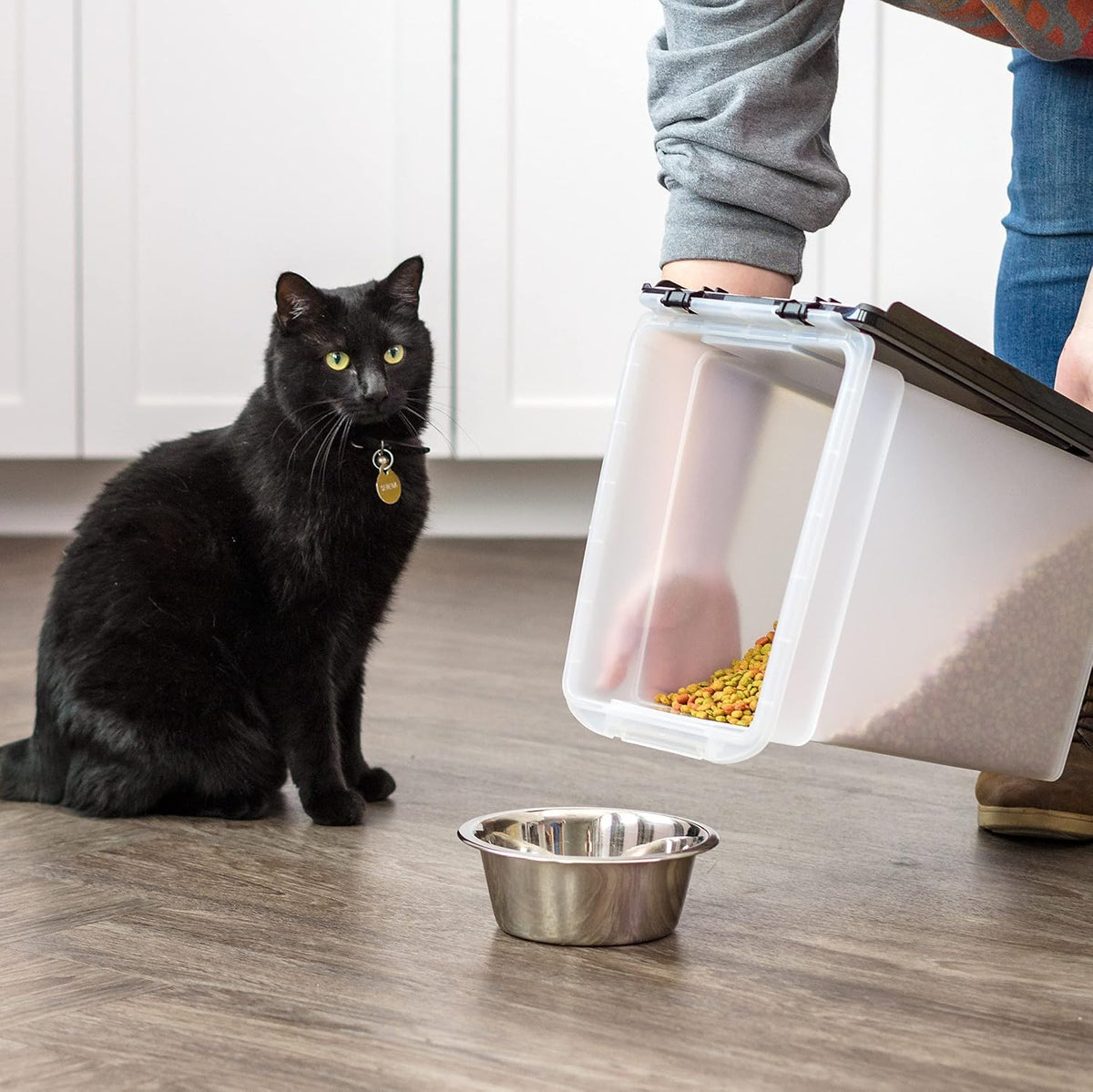 Wheeled Airtight Pet Food Container